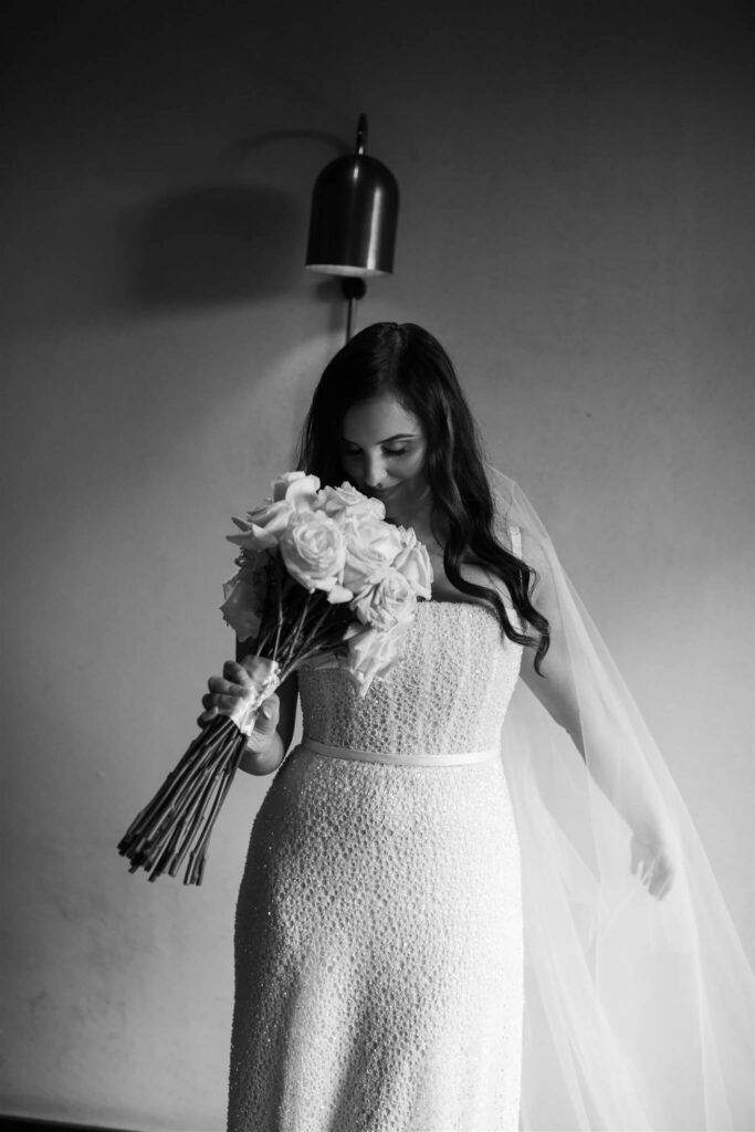 Portrait of Alyssa holding bouquet