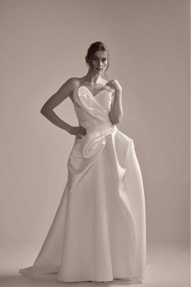 Calèche Bridal & Couture